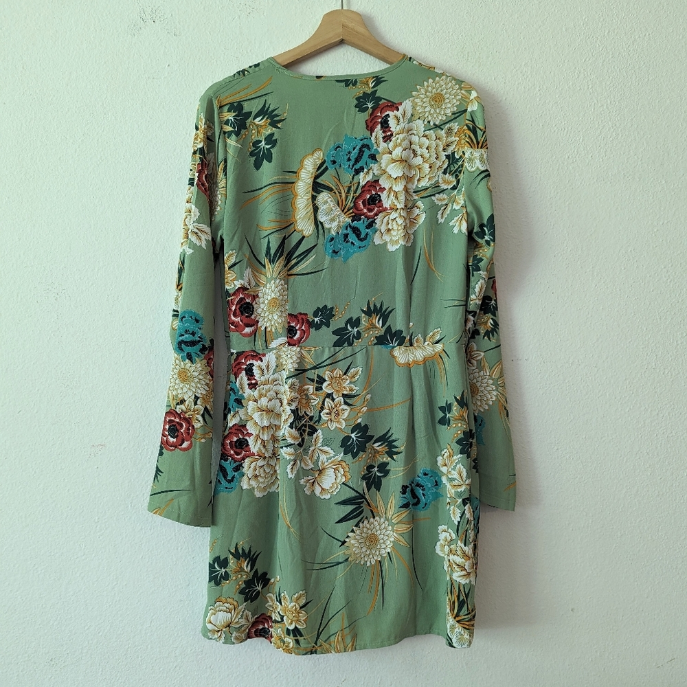 Prettylittlething Long Sleeve Dress View 6